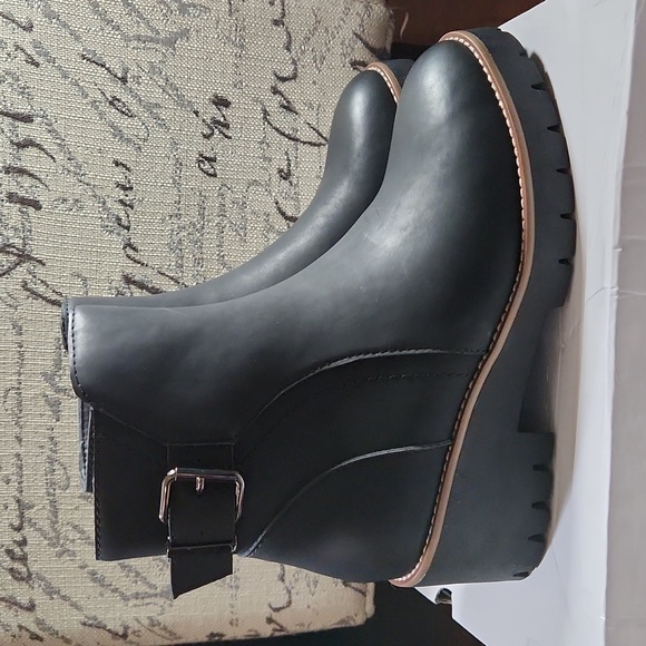 Aqua college Shoes - Aqua Collage Desiree Lug Waterproof Boots